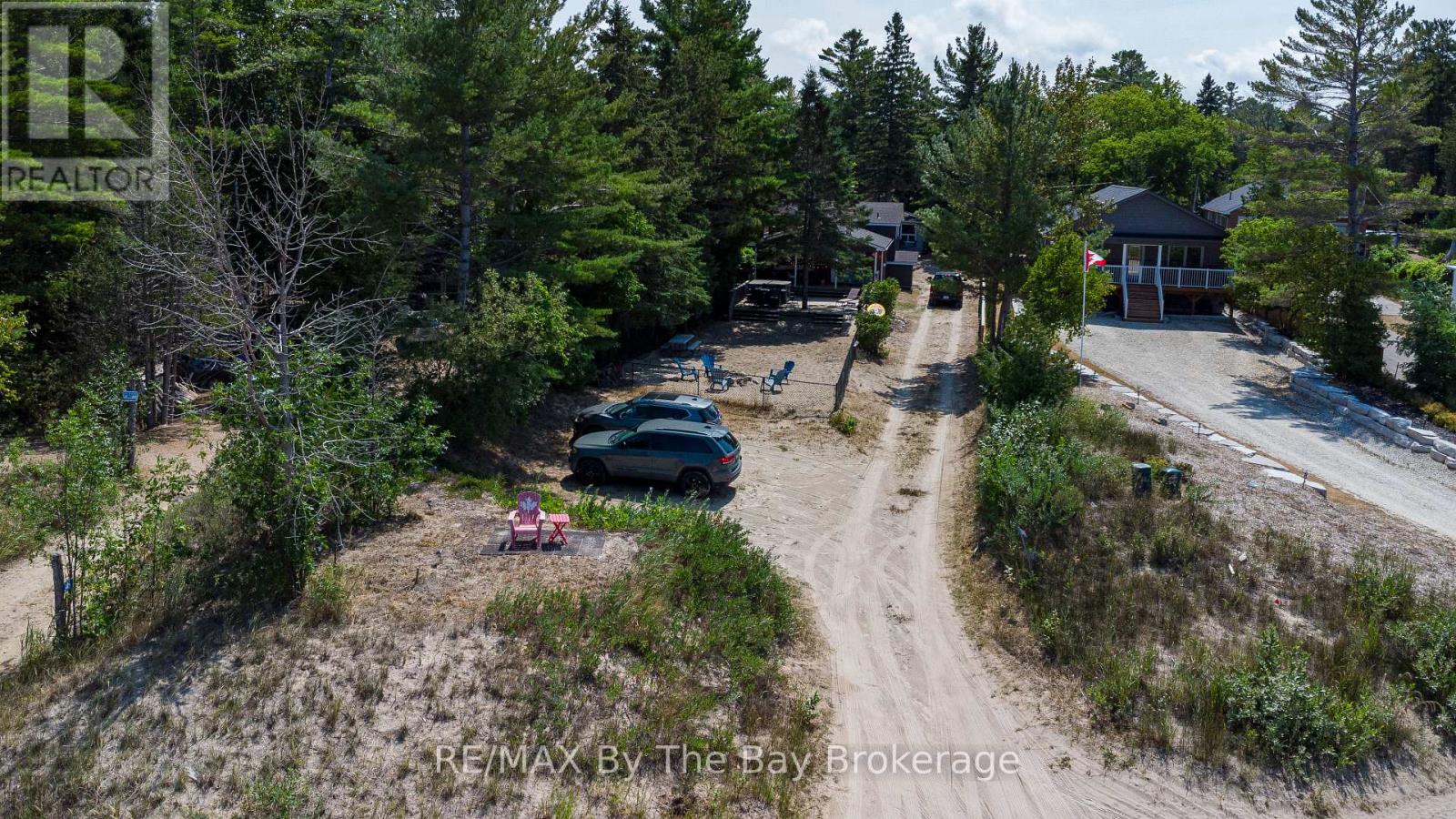 342 COASTLINE DRIVE - 25
