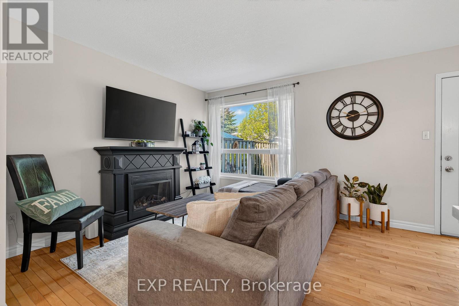 475 ANNAPOLIS COURT - 12