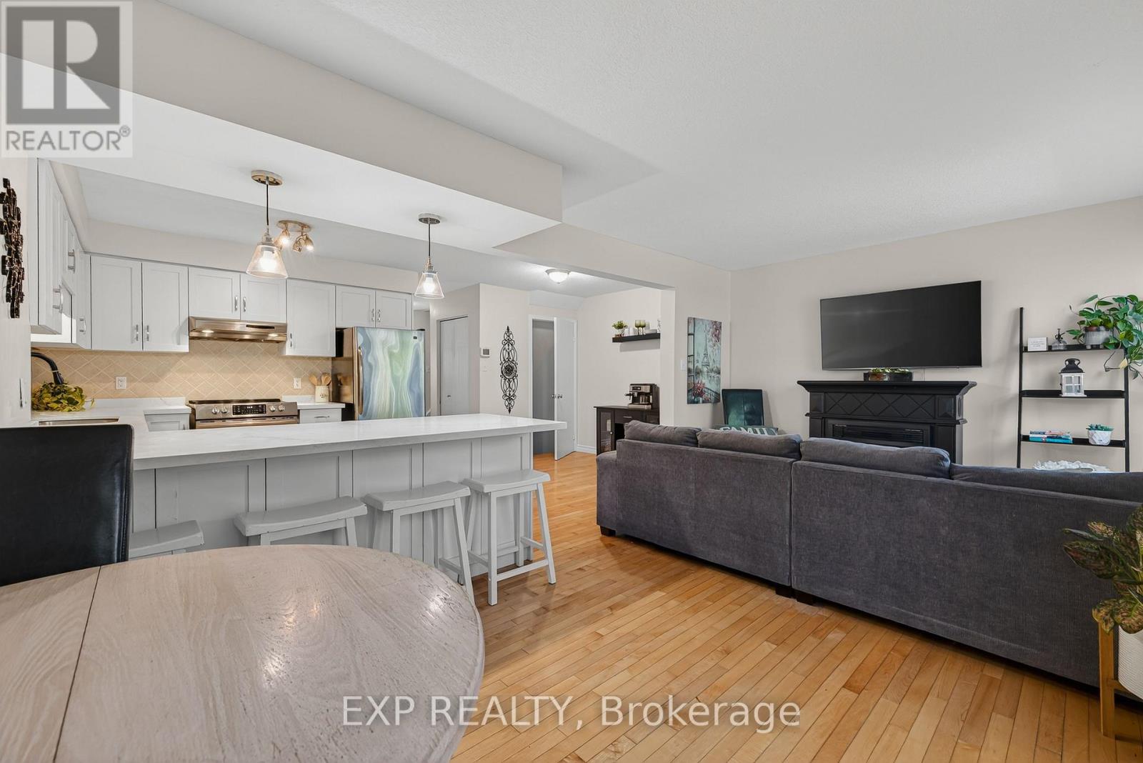 475 ANNAPOLIS COURT - 13