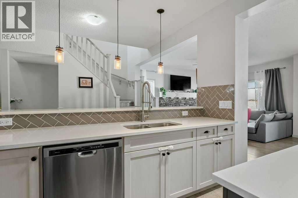 94 Copperpond Street SE - 15
