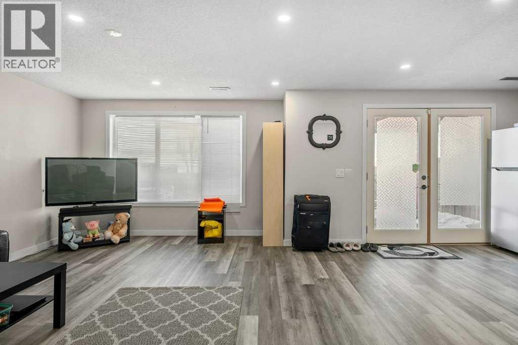 94 Copperpond Street SE - 32