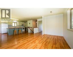 Hobby room - 93 Old Sicamous Road, Grindrod, BC V0E1Y0 Photo 6