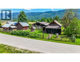 93 Old Sicamous Road, Grindrod, BC V0E1Y0 Photo 12