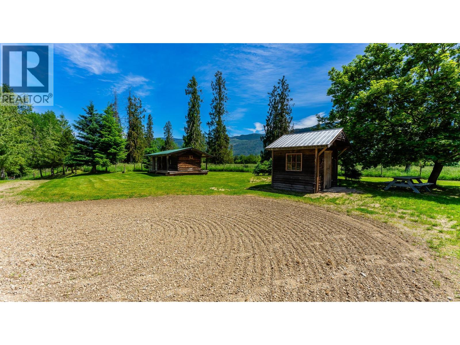 93 Old Sicamous Road - 4