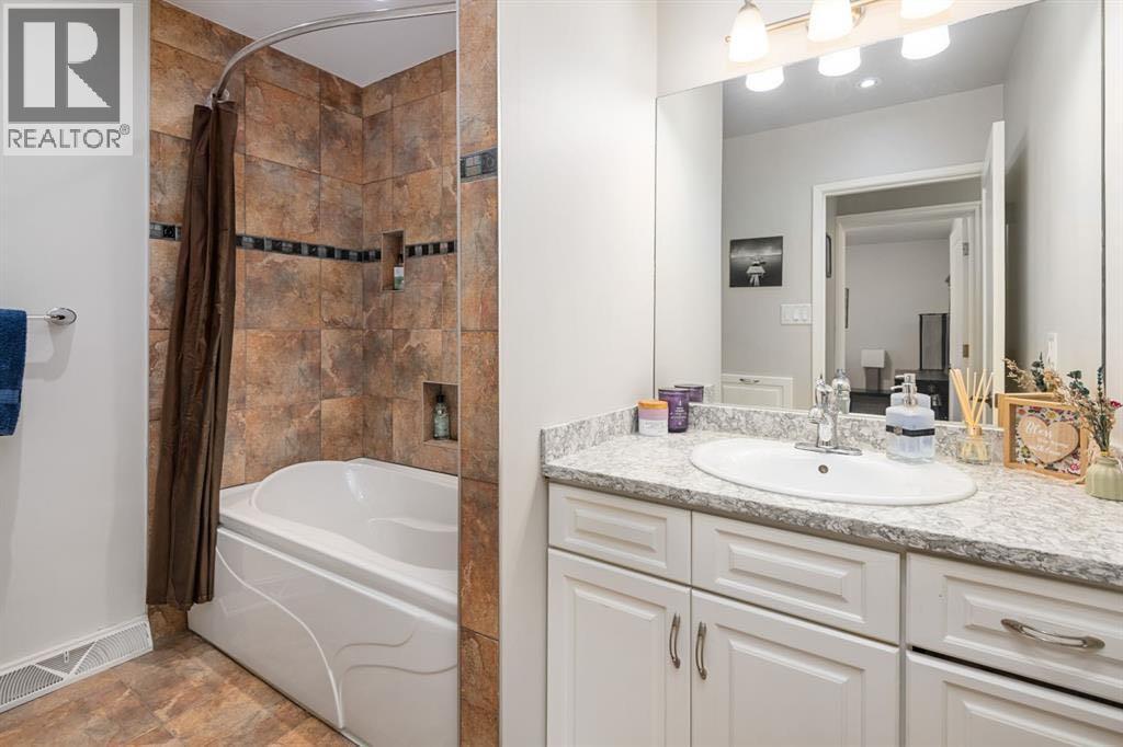 3144 Breen Crescent NW - 31
