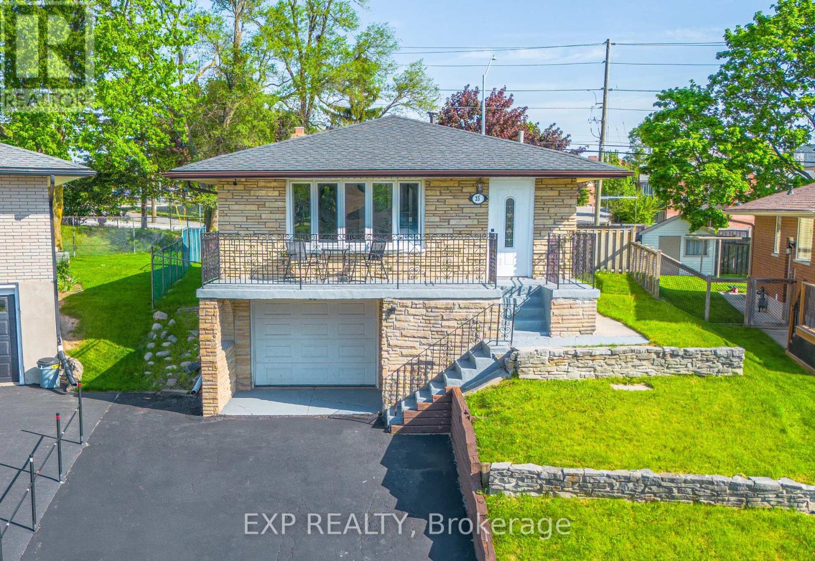 35 HILLSBOROUGH CRESCENT - 1