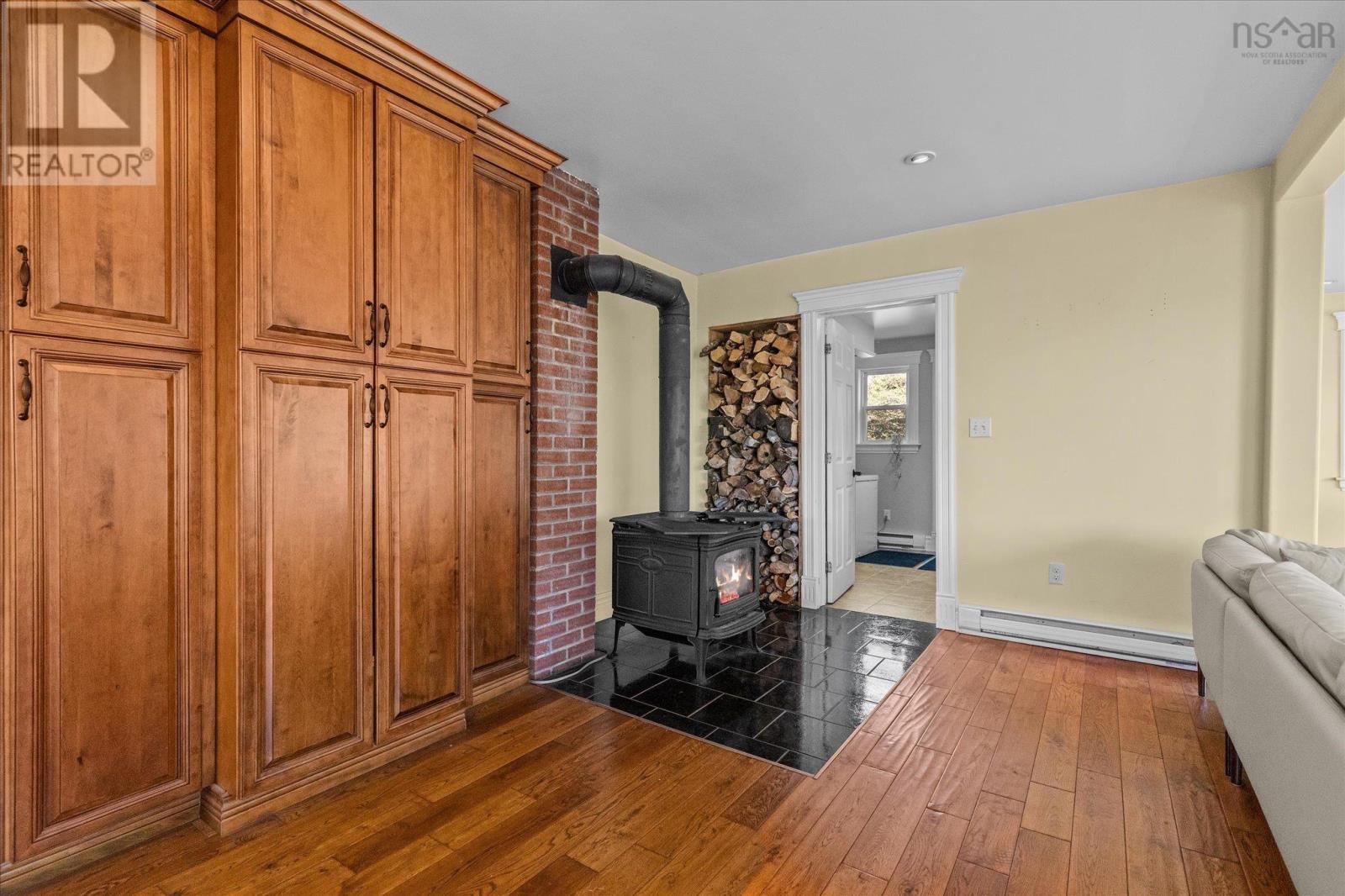 Property 25 of 48 of 653 West Sable Road