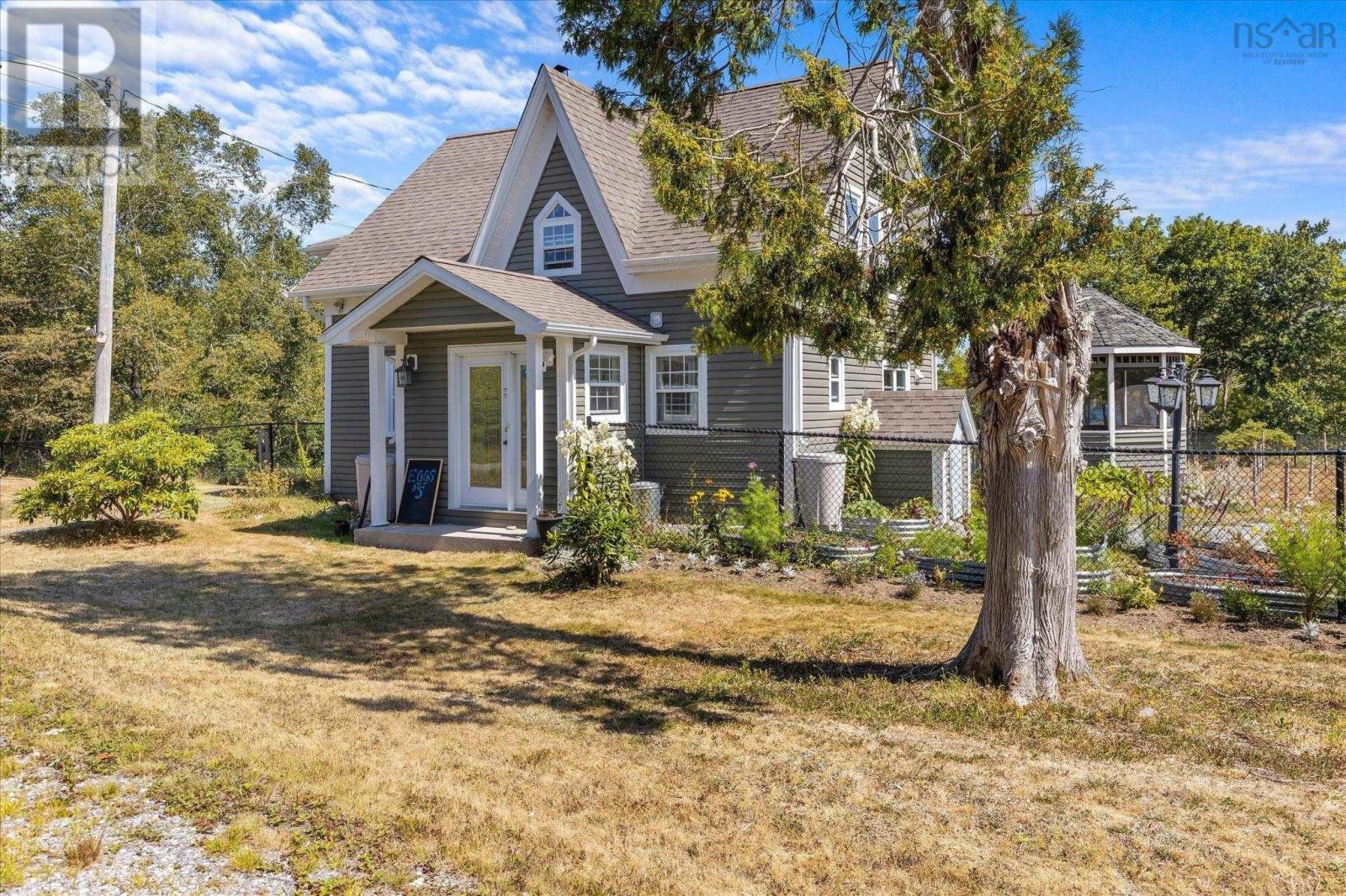 Property 22 of 48 of 653 West Sable Road