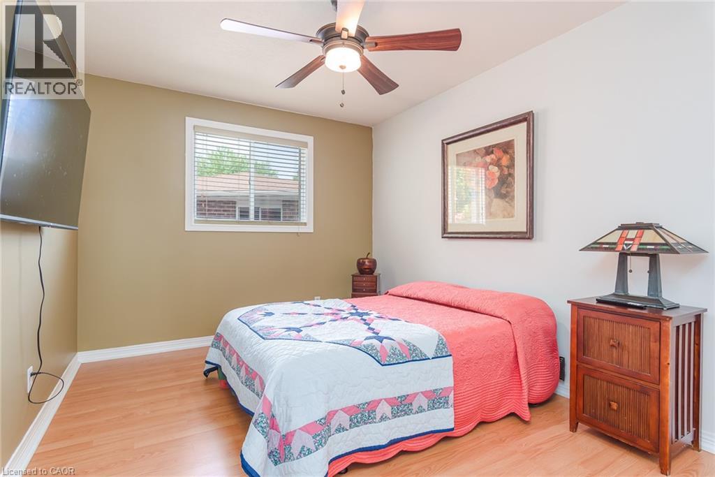 82 OLD HURON Court - 26