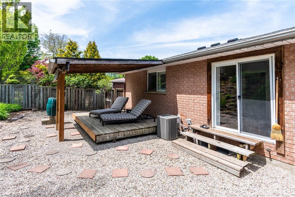 82 OLD HURON Court - 43
