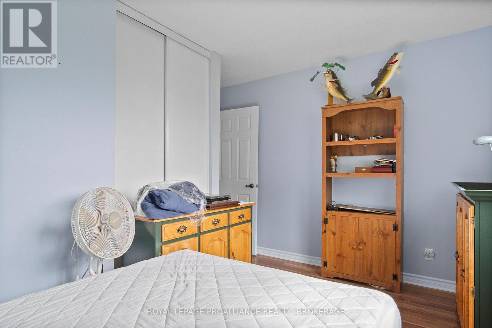 952 KENSHAW STREET - 25
