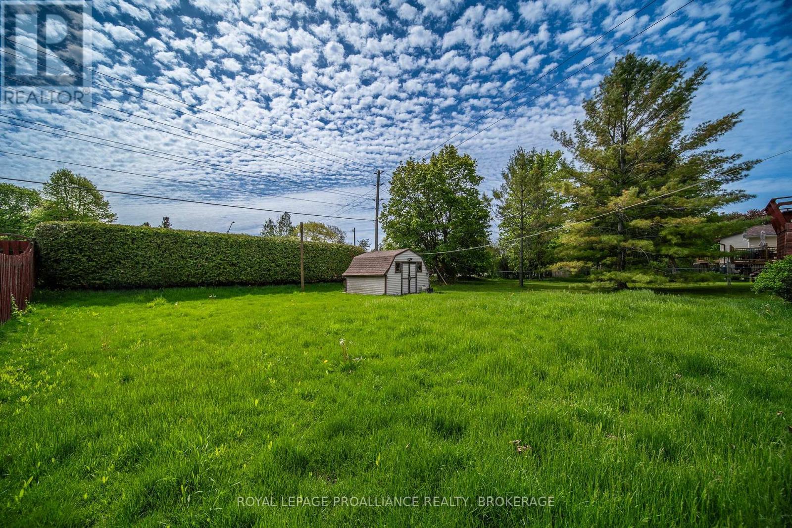 952 KENSHAW STREET - 37