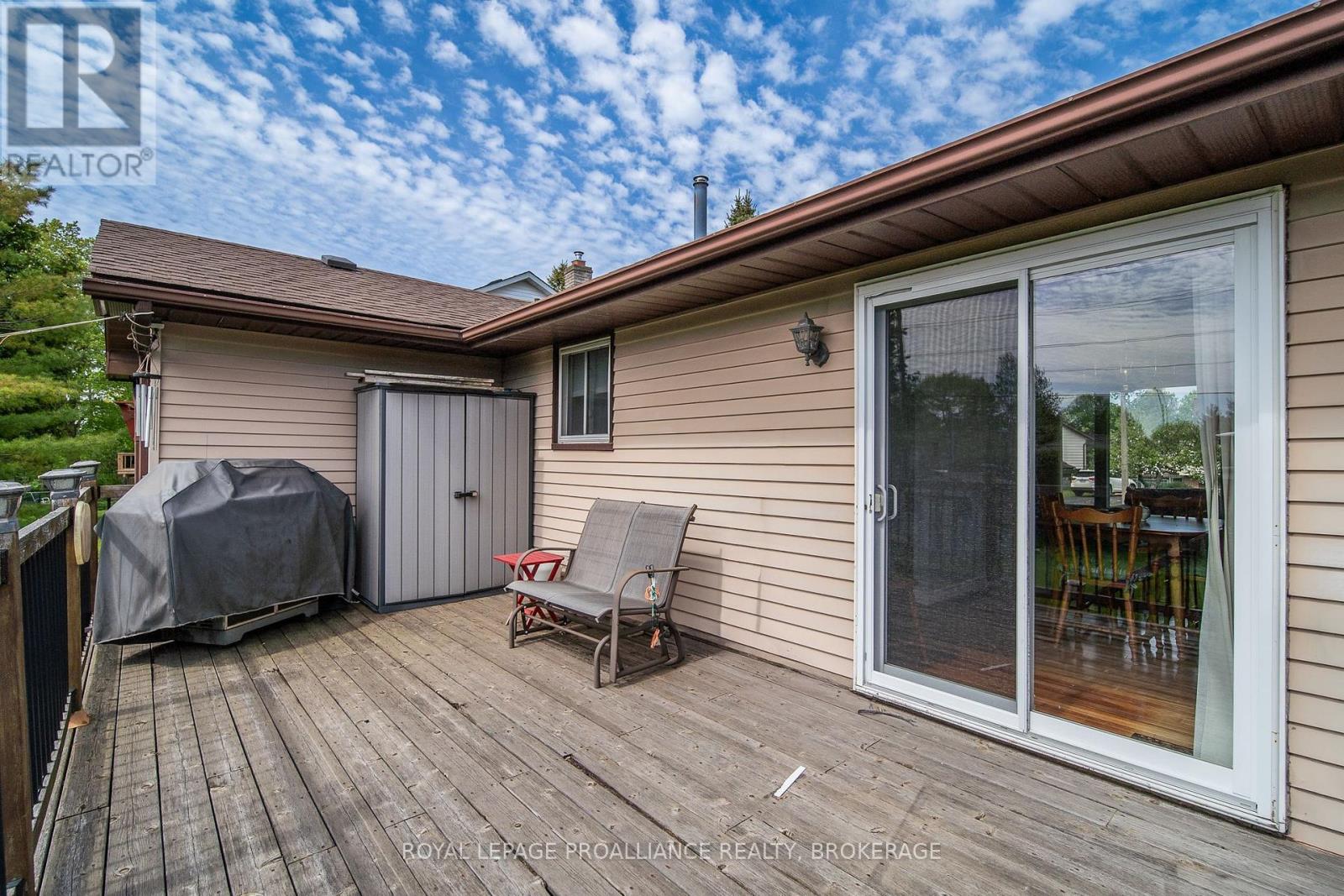 952 KENSHAW STREET - 40