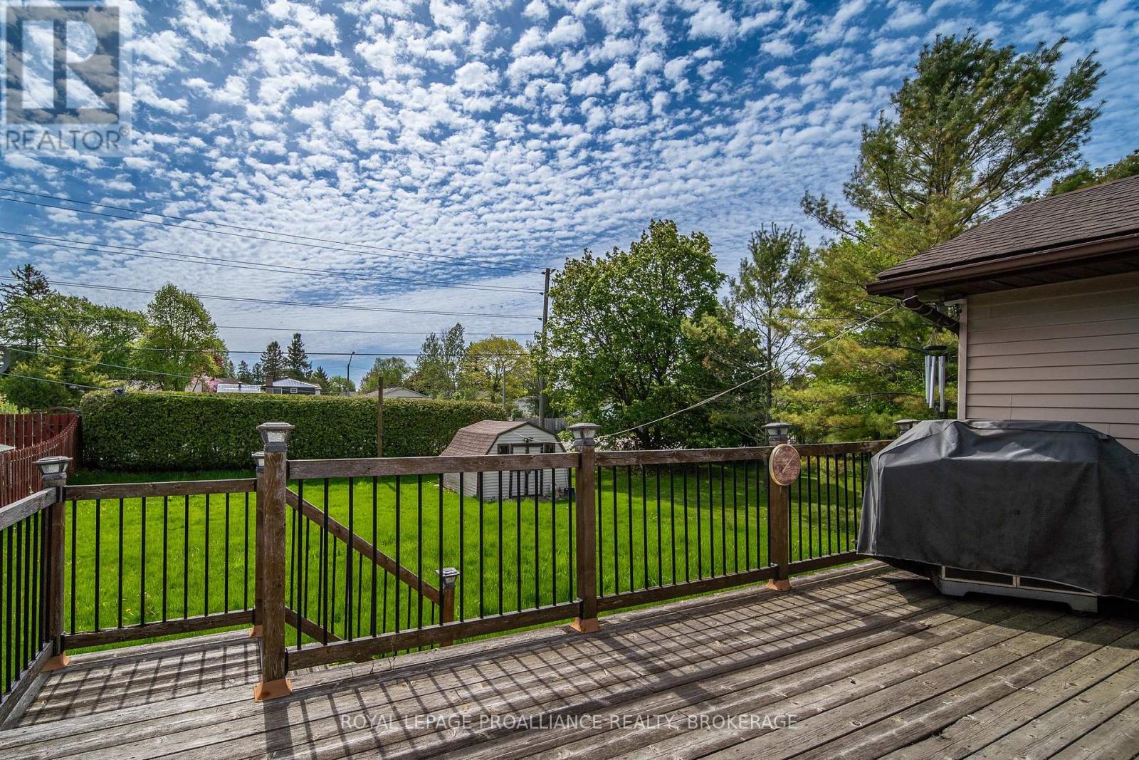 952 KENSHAW STREET - 42
