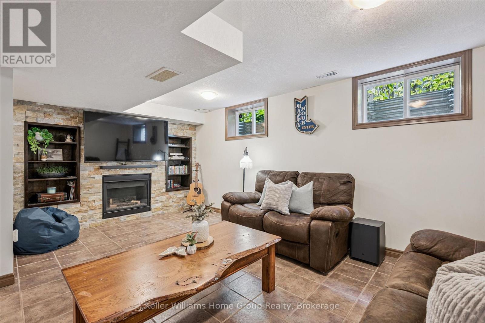27 DAVIS STREET - 28