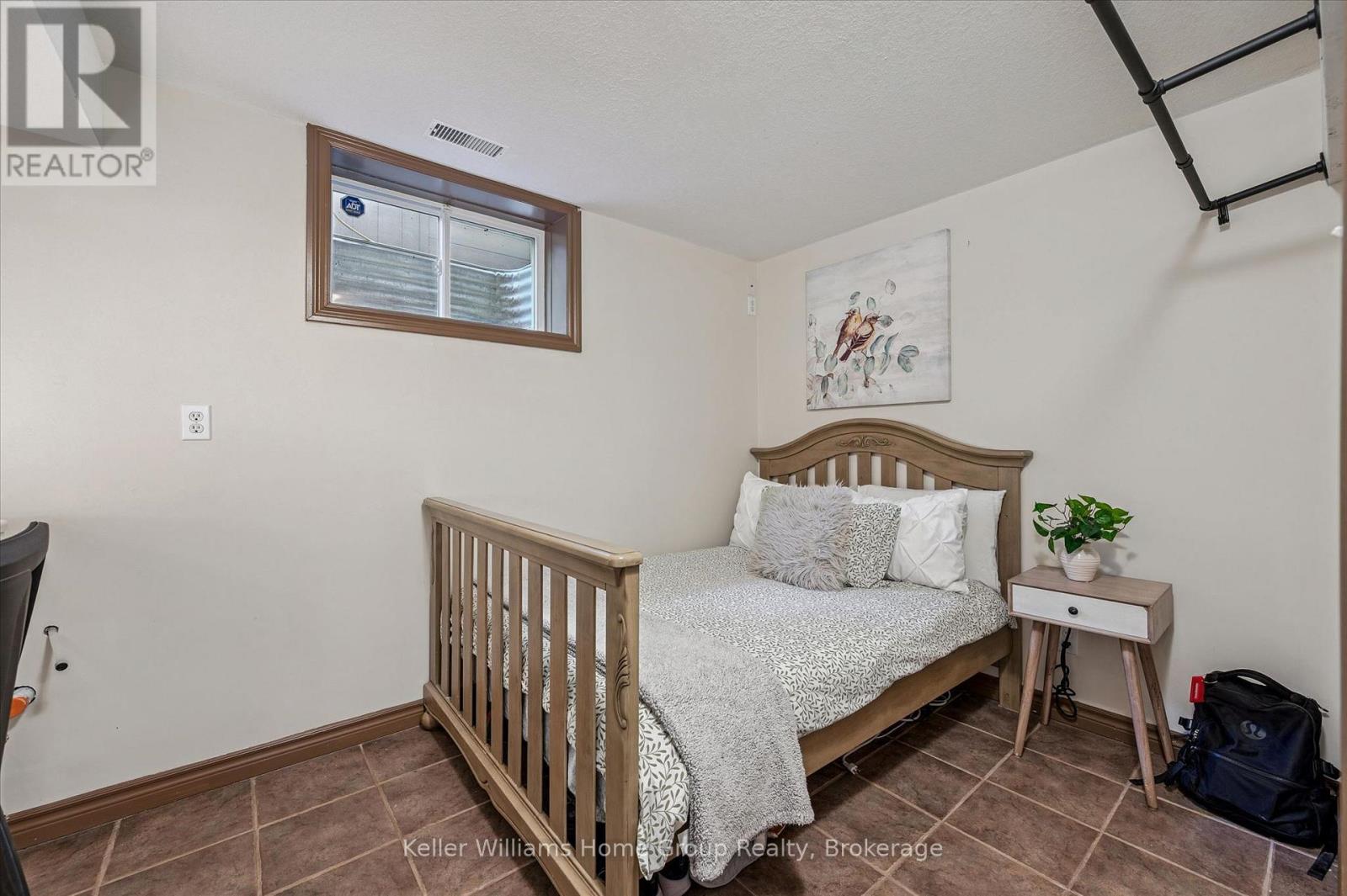 27 DAVIS STREET - 31