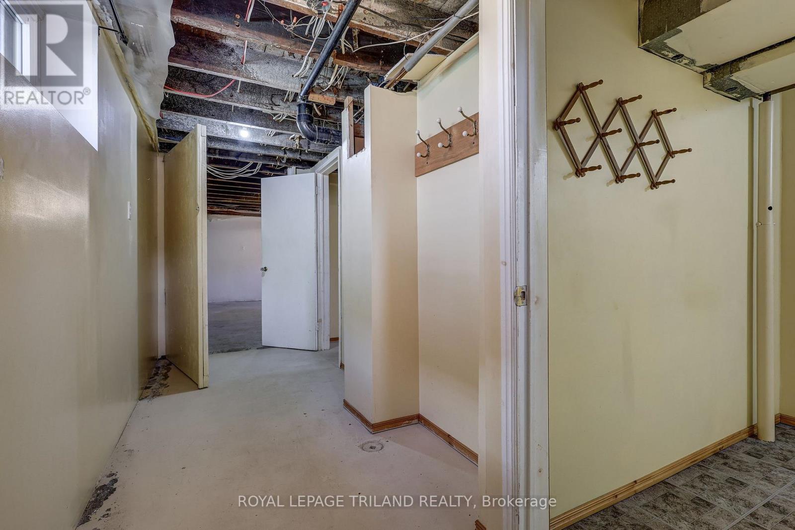 24 ISABEL STREET - 37