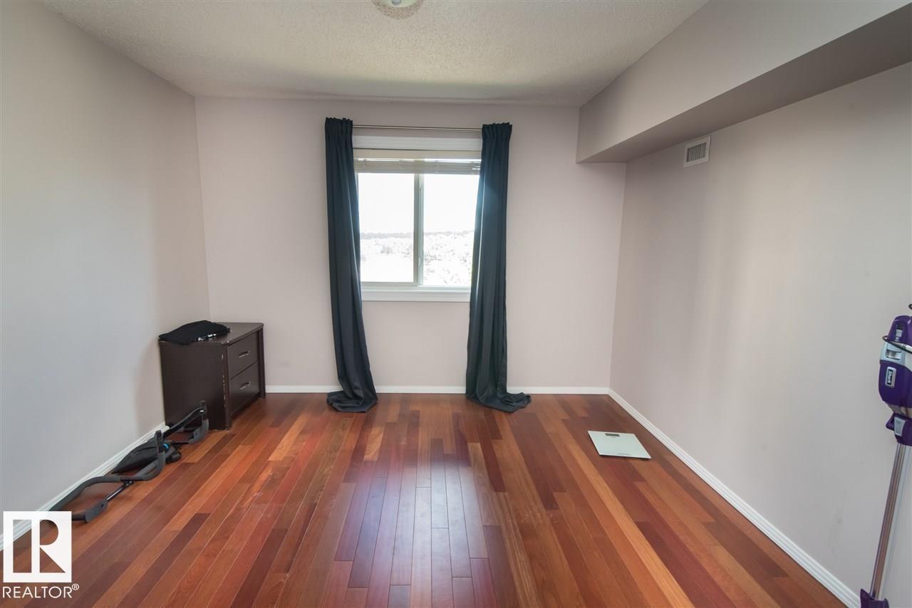 #211 9640 105 ST NW - 5
