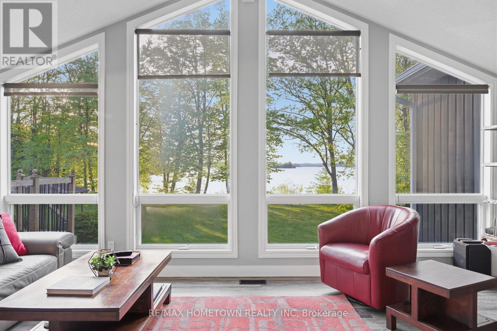 594 LYNDHURST ROAD - 21