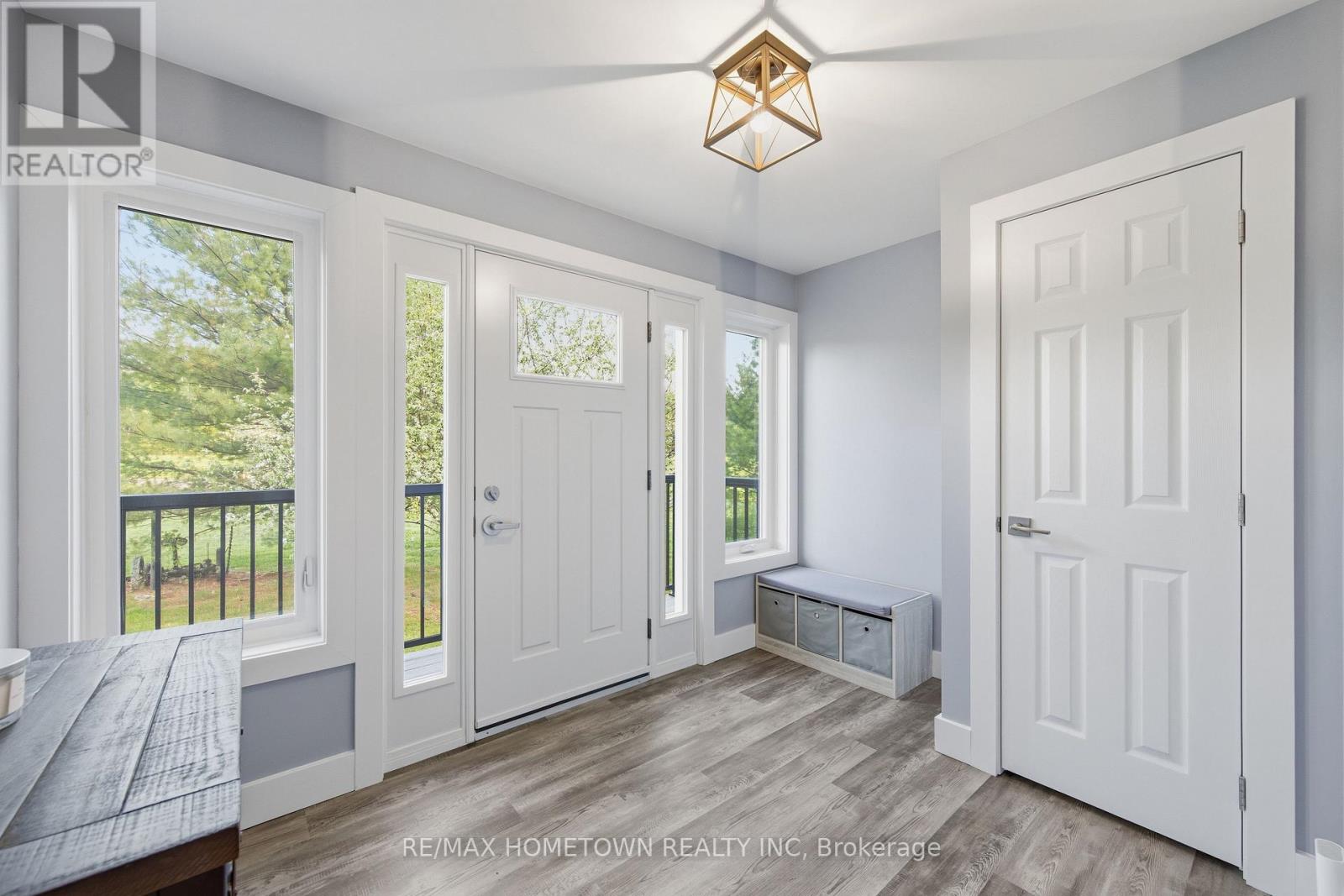594 LYNDHURST ROAD - 8