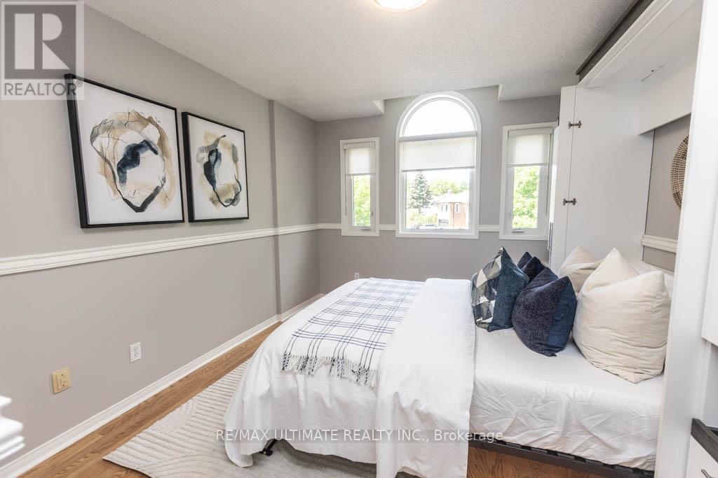 1949 PINE GROVE AVENUE - 26