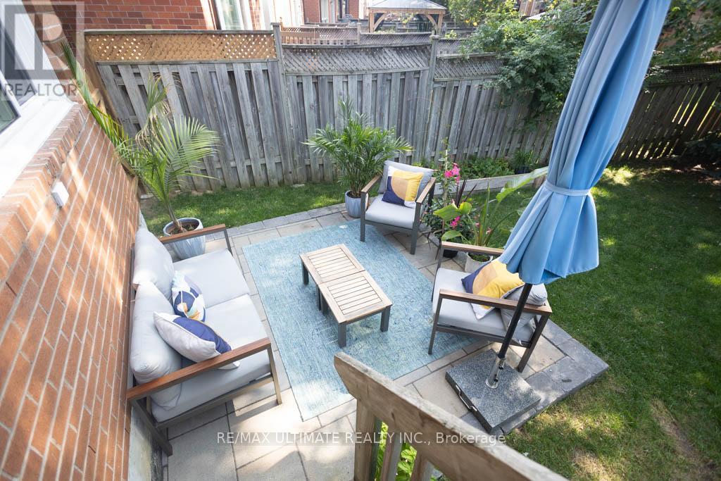 1949 PINE GROVE AVENUE - 35