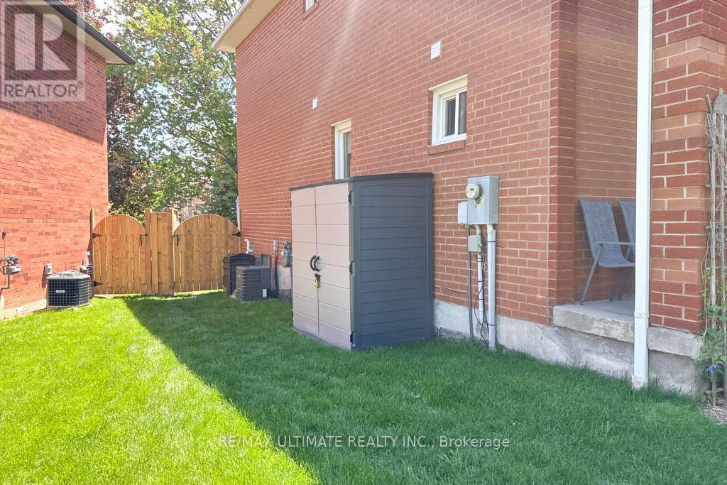 1949 PINE GROVE AVENUE - 39