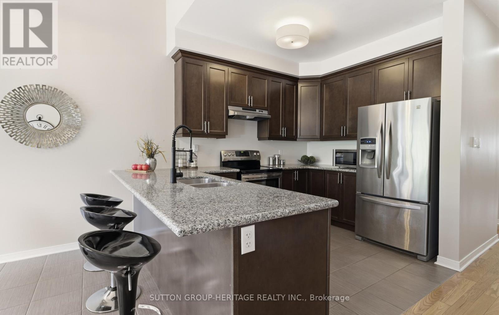 19 NORTHGLEN BOULEVARD - 10