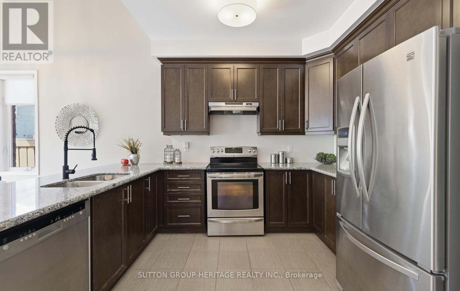 19 NORTHGLEN BOULEVARD - 11