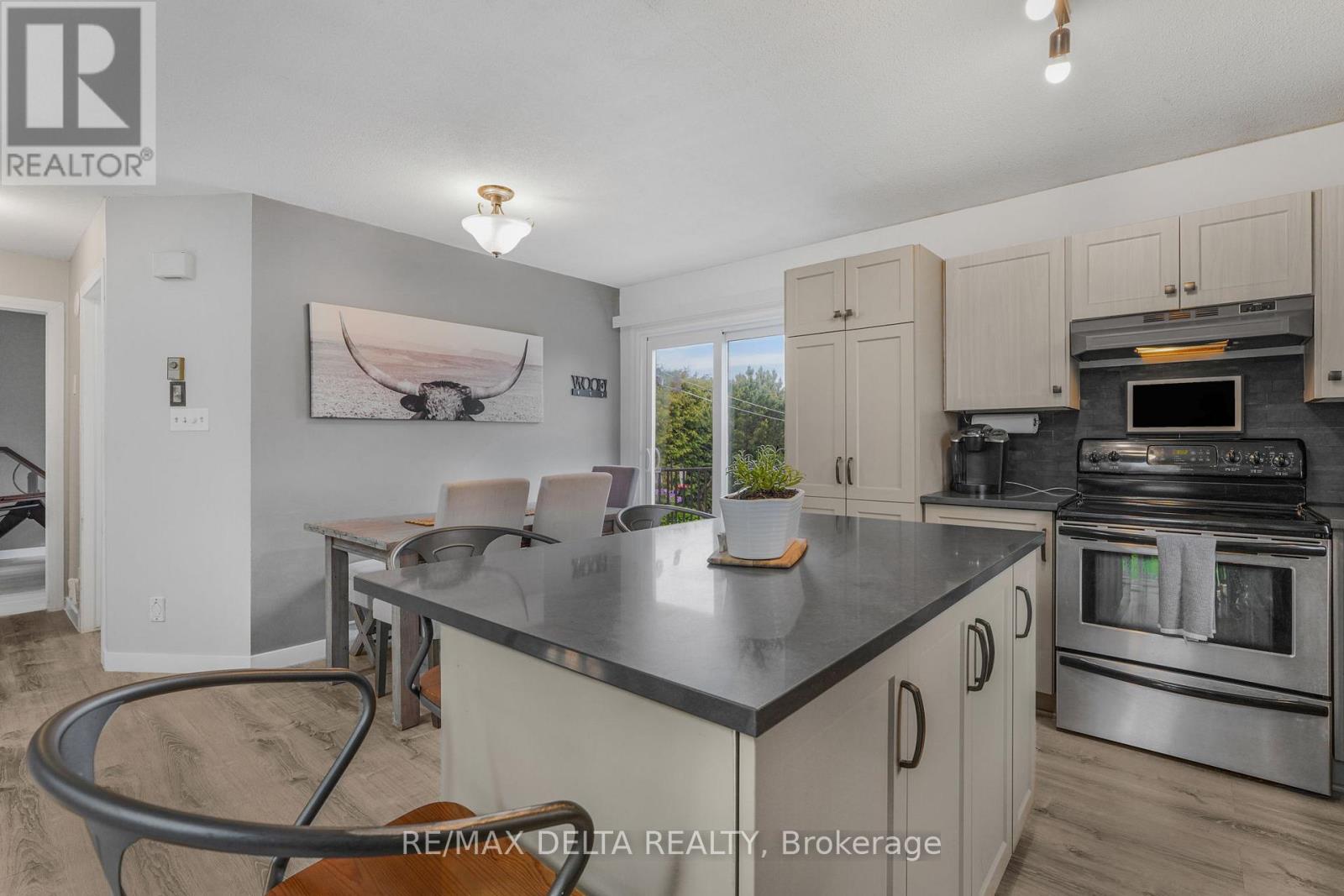 3057 CARRIERE STREET - 14