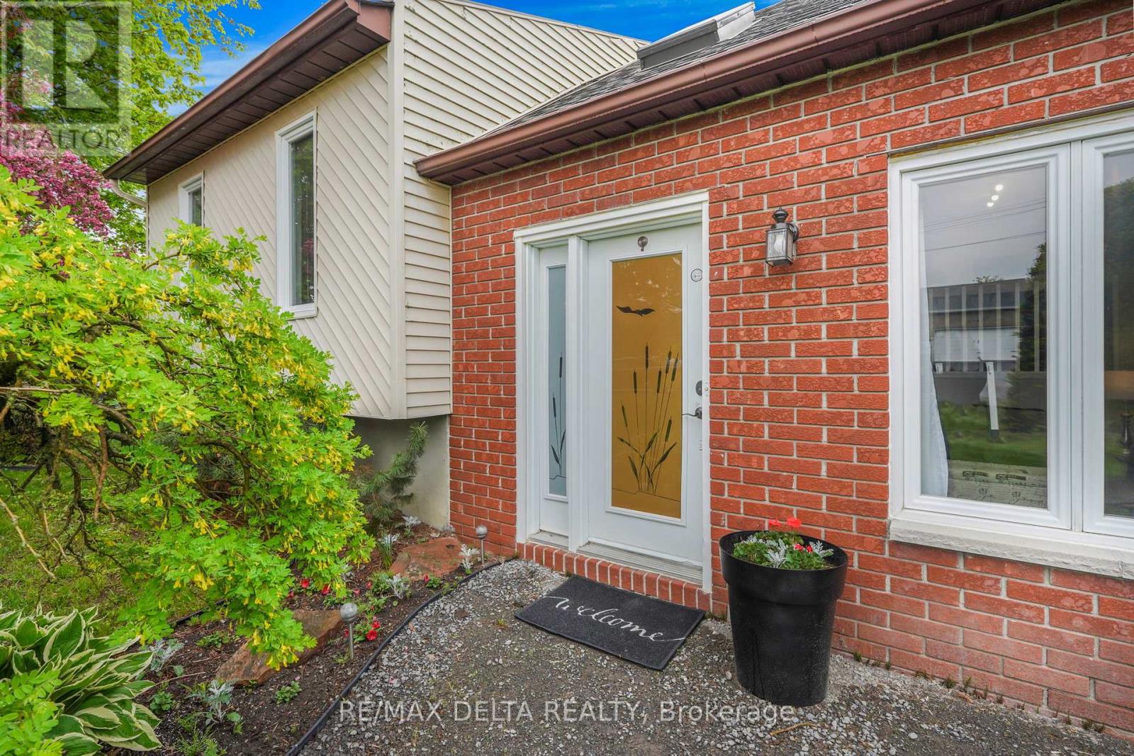 3057 CARRIERE STREET - 4