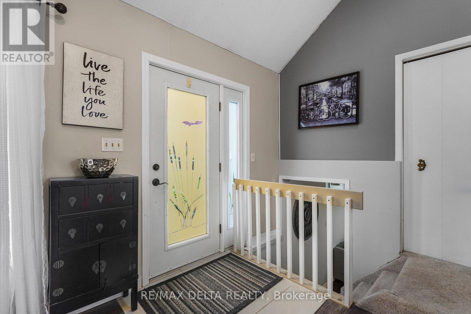 3057 CARRIERE STREET - 8
