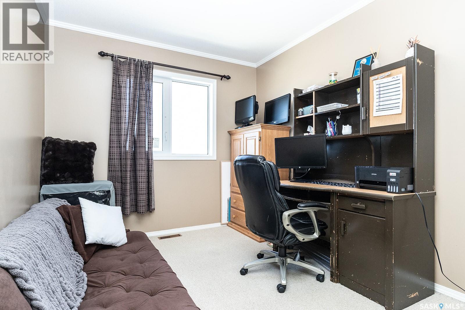 #104 225 Hassard CLOSE - 11