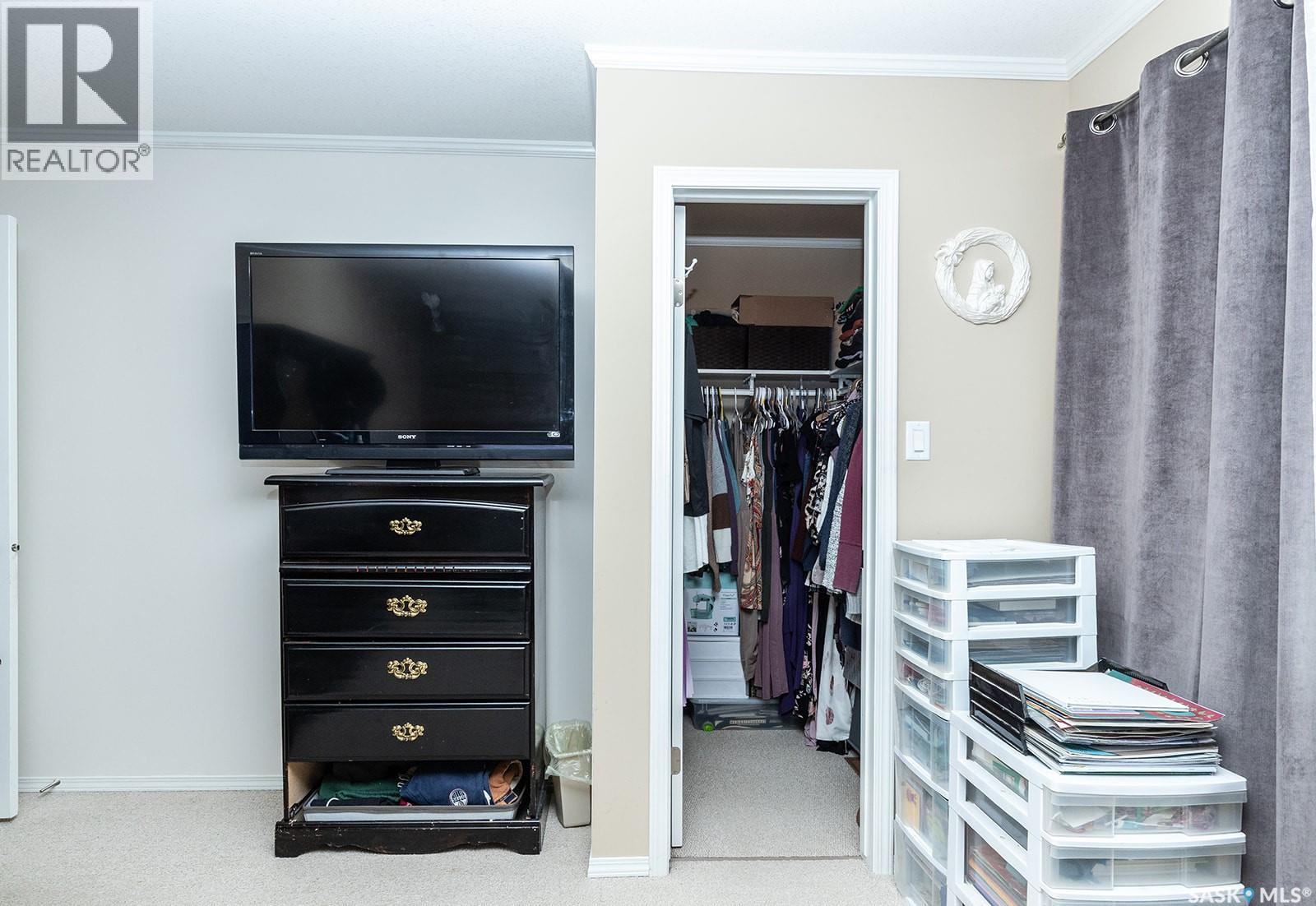 #104 225 Hassard CLOSE - 16