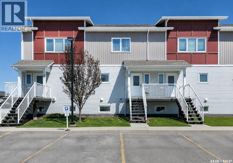 #104 225 Hassard CLOSE - Image 2