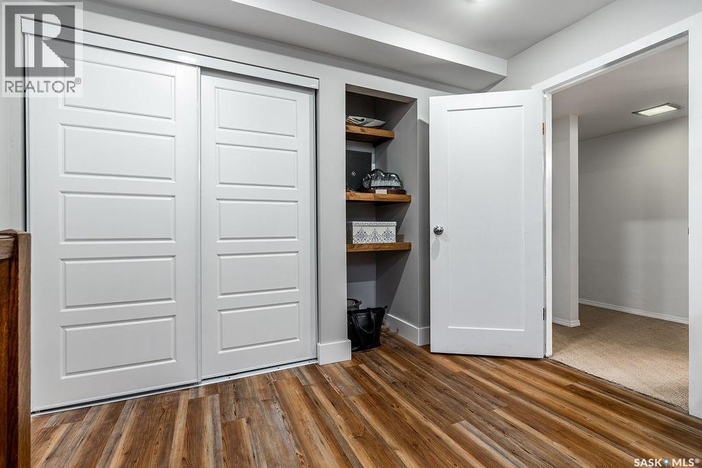 1925 Pembina AVENUE - 36