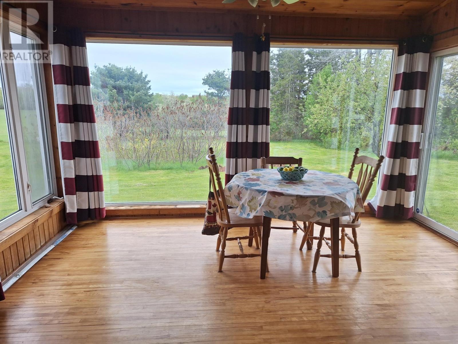 982 Culloden Road - 8