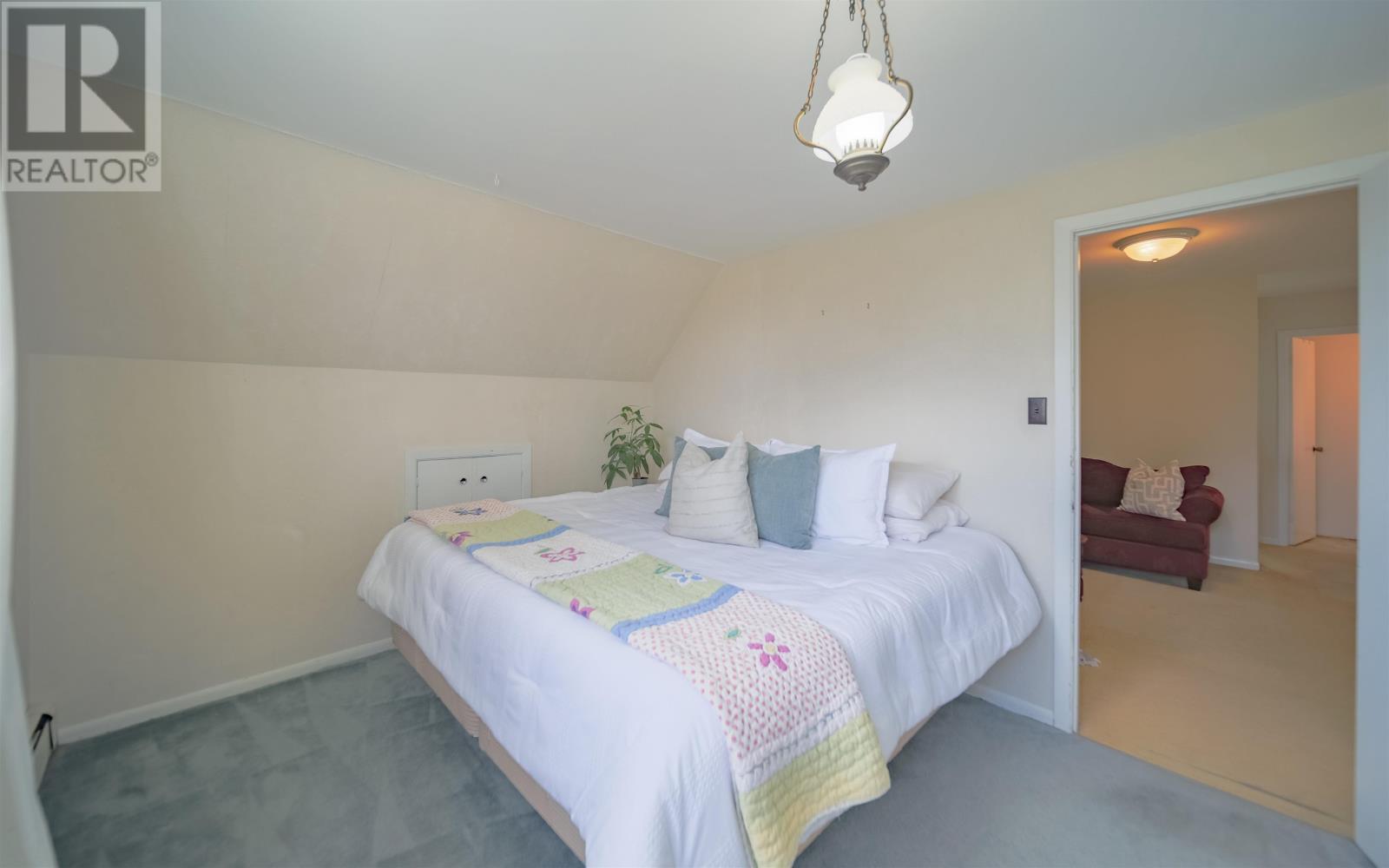 25 Greenfield Avenue - 37