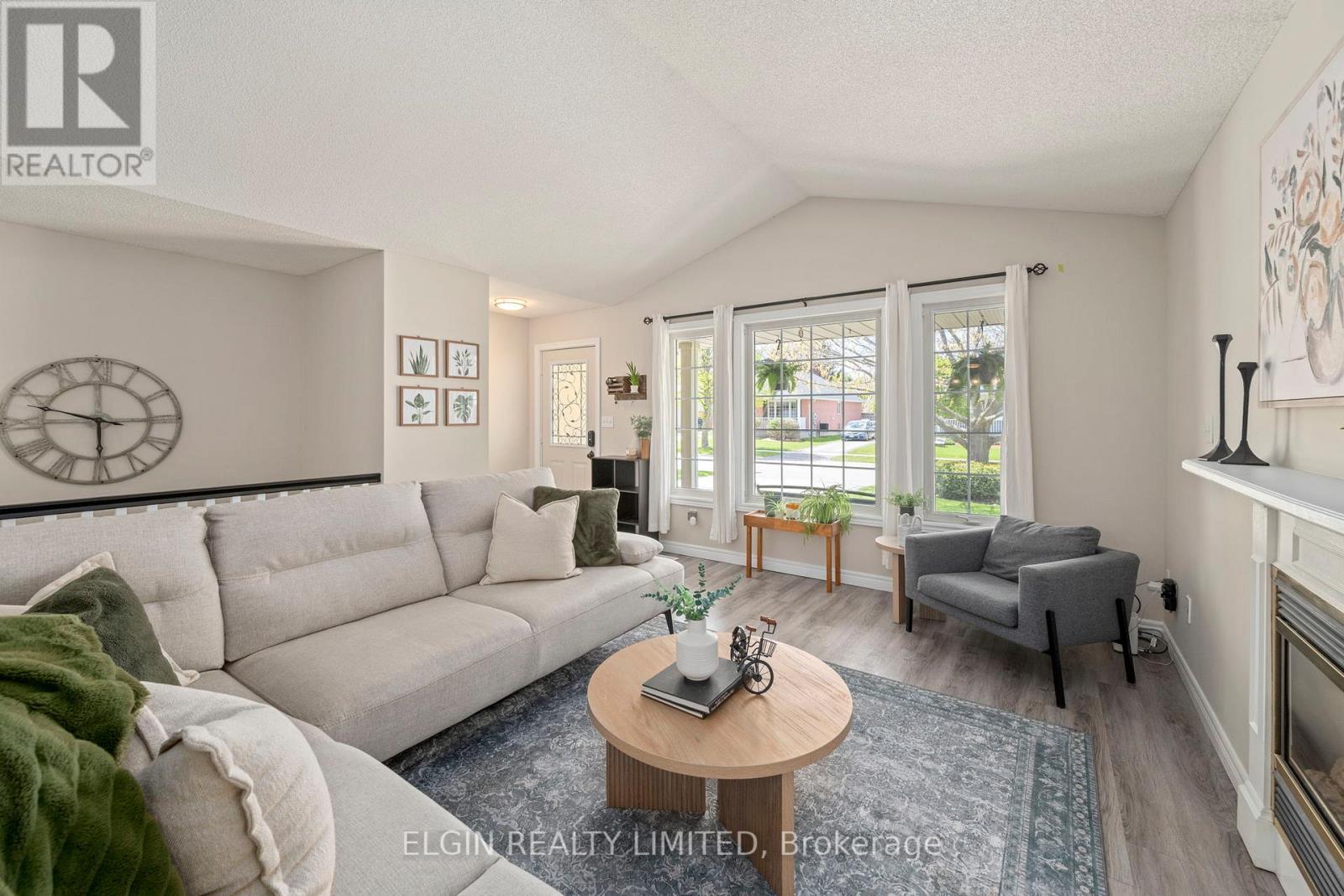 5 RODNEY CRESCENT - 10