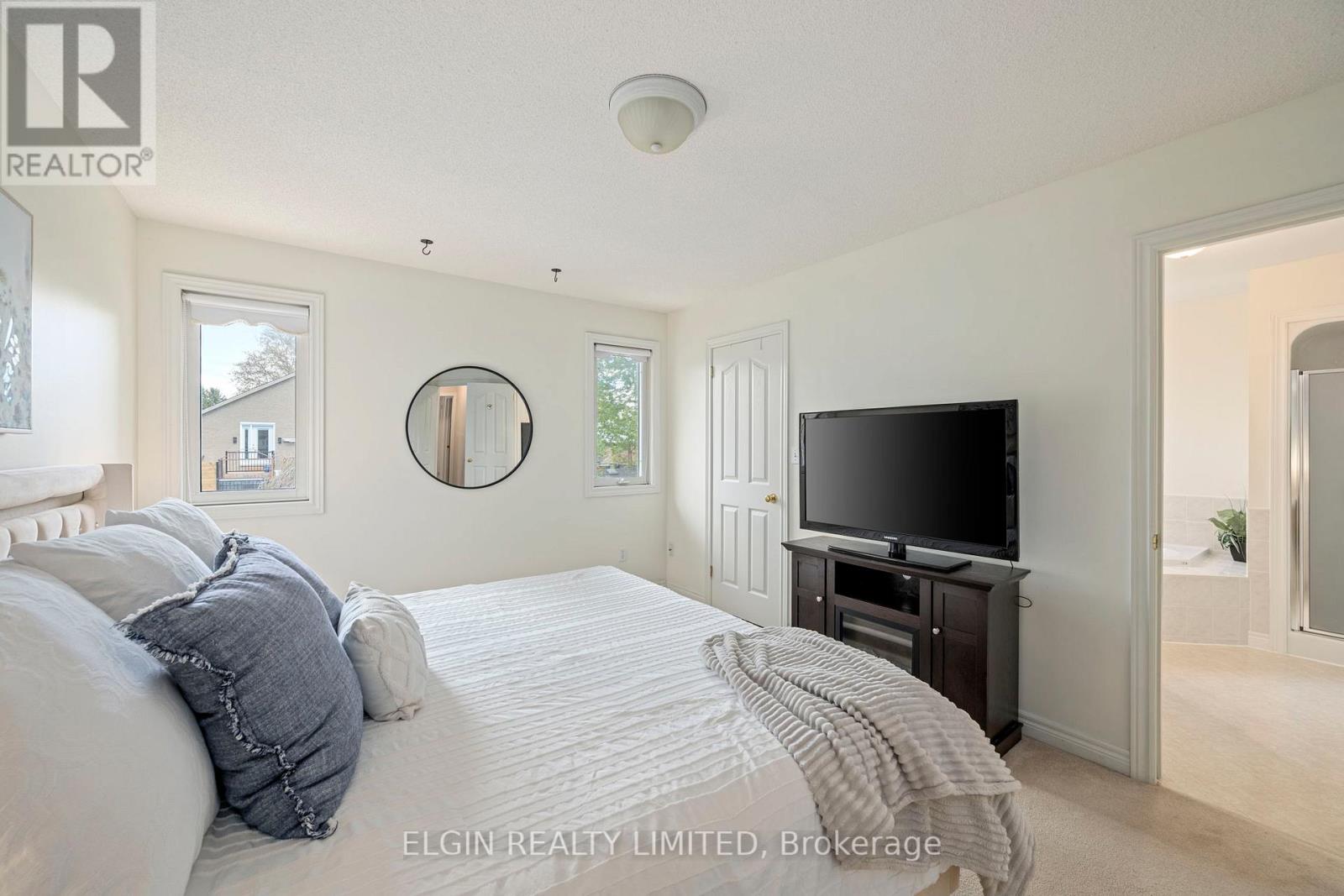 5 RODNEY CRESCENT - 16