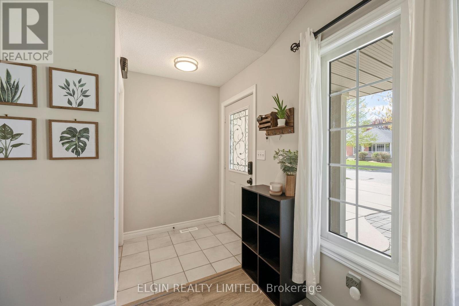 5 RODNEY CRESCENT - 5
