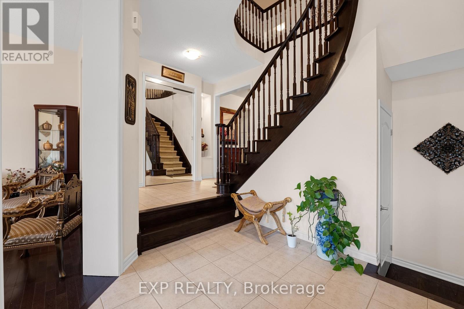 323 CHERYL MEWS BOULEVARD - Image 3