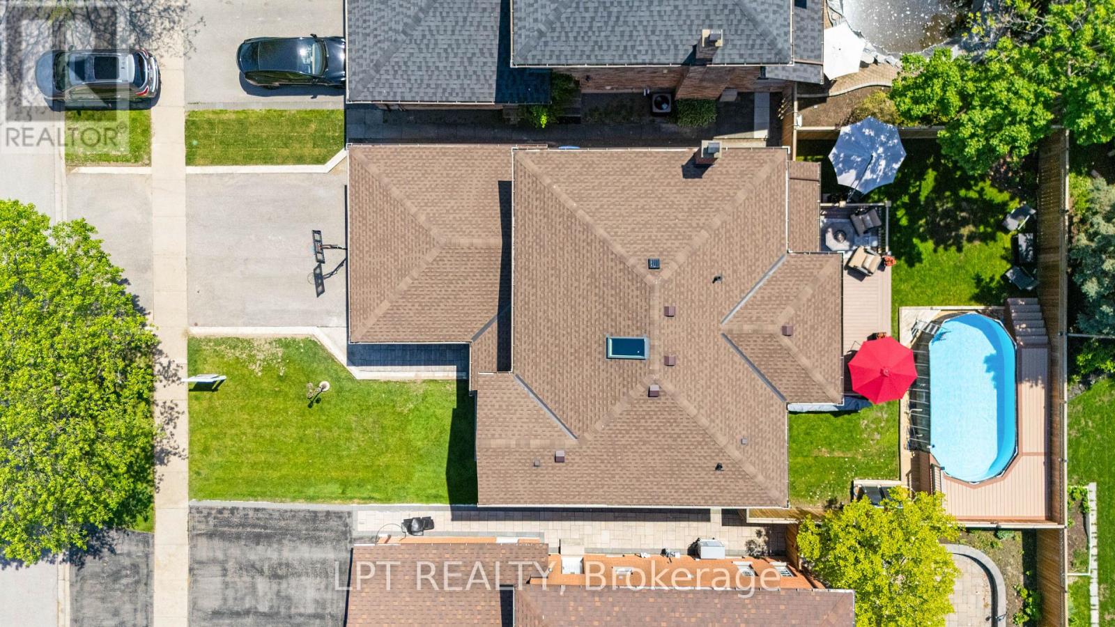 112 DORIS CRESCENT - 44