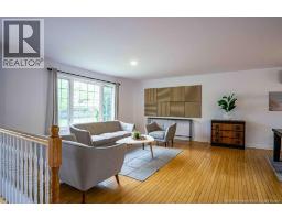 205 Kimble Drive, photo 2