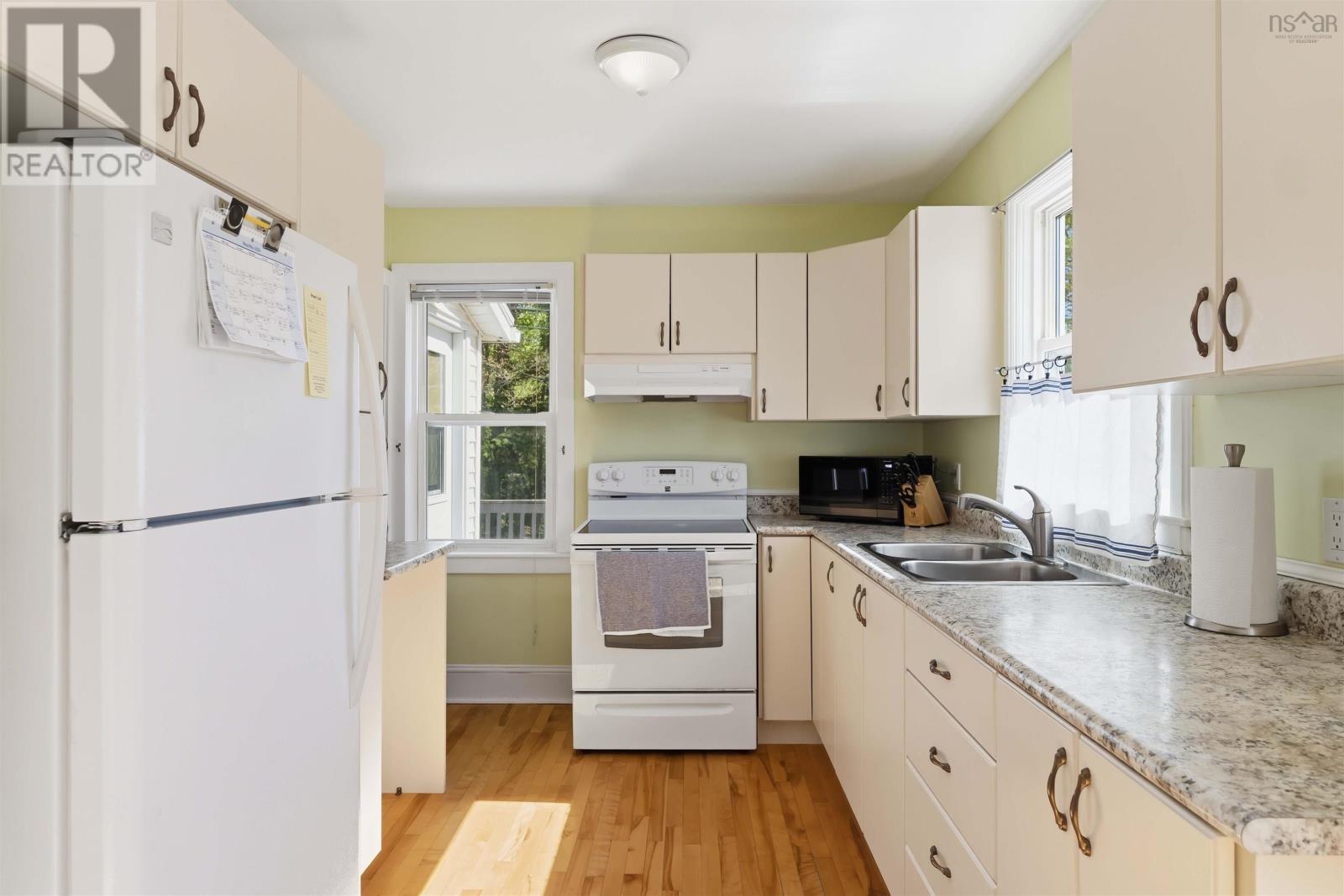 51 Hillside Avenue - 10