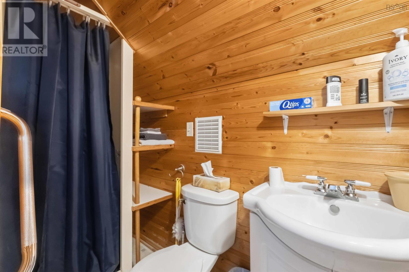 51 Hillside Avenue - 24