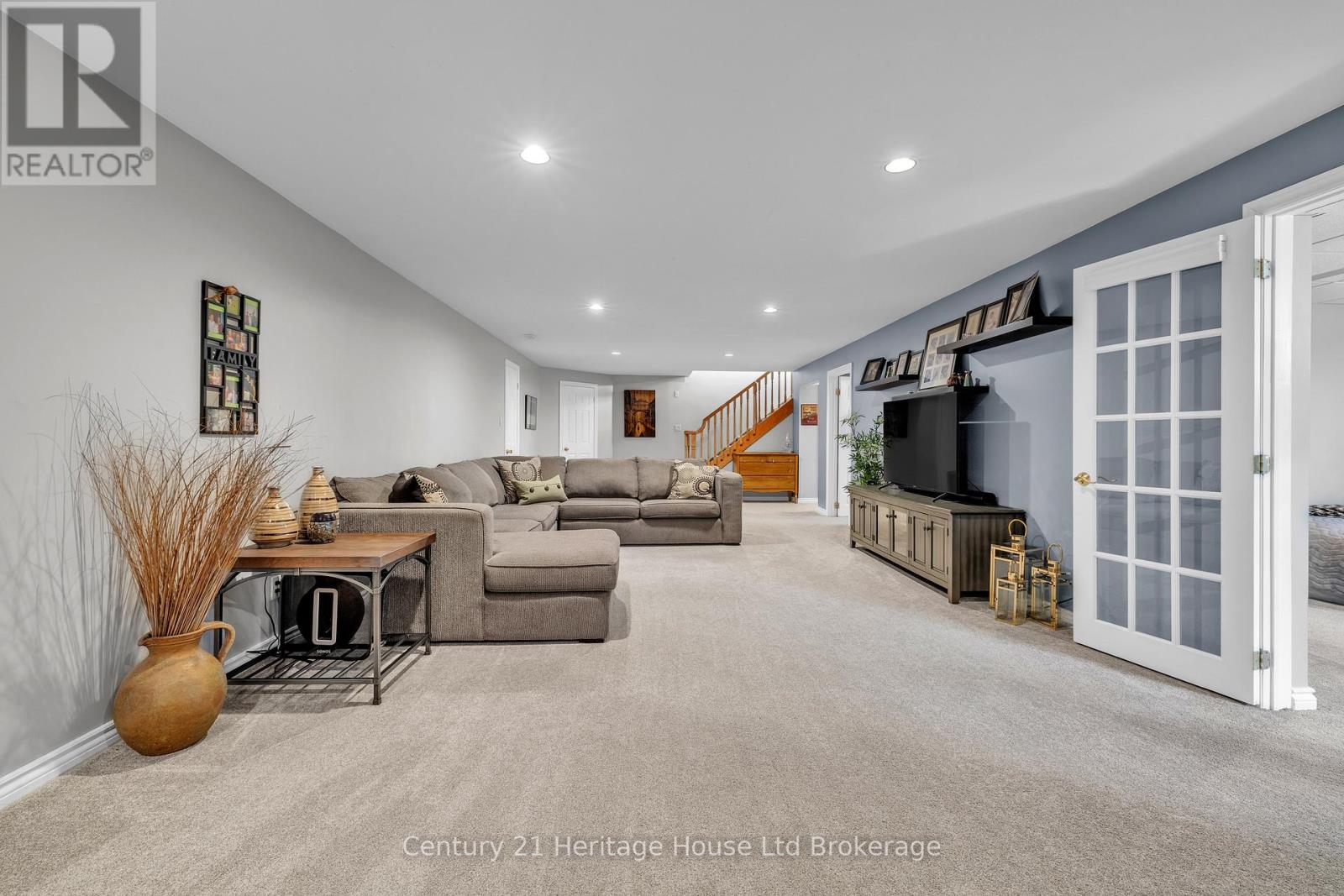 116 BAIRD STREET - 28