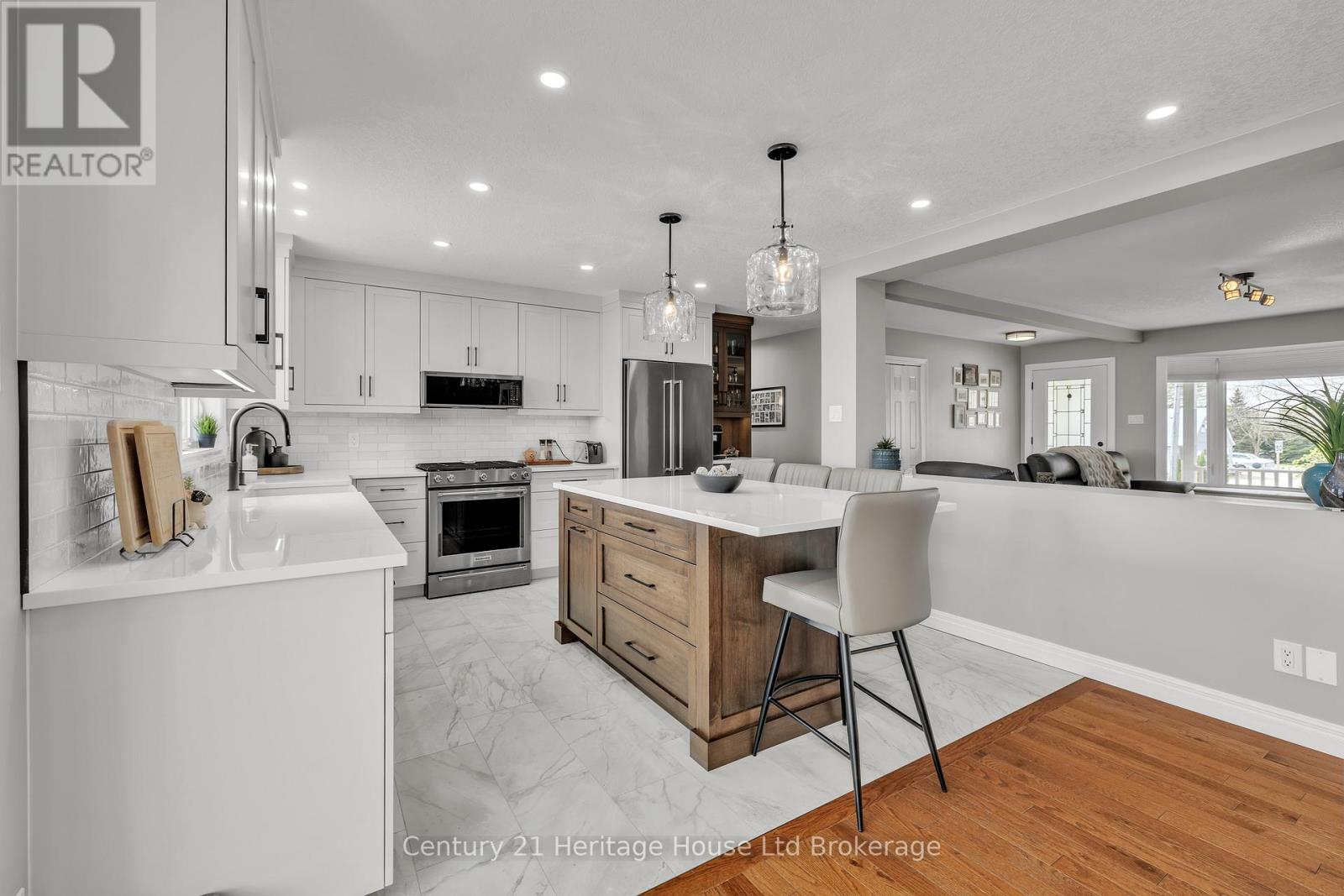 116 BAIRD STREET - 4