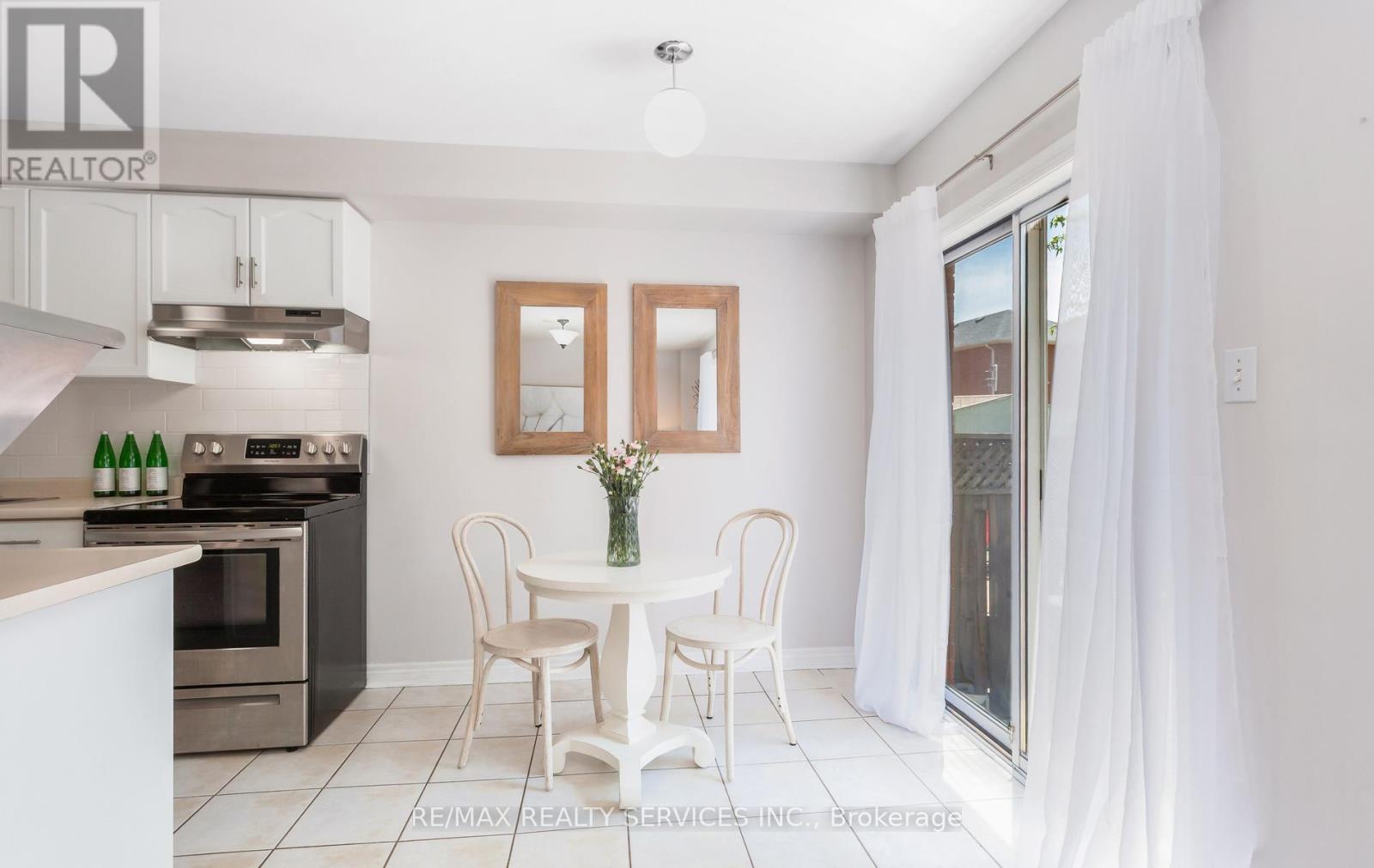 14 TODMORDEN DRIVE - 6