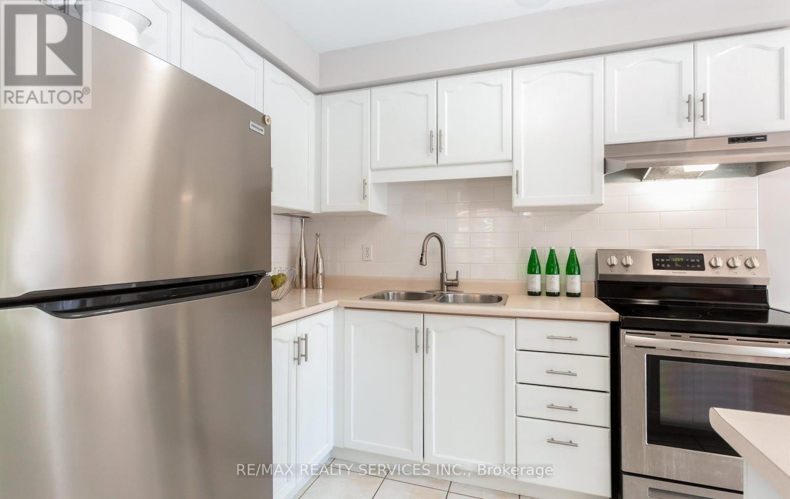 14 TODMORDEN DRIVE - 7